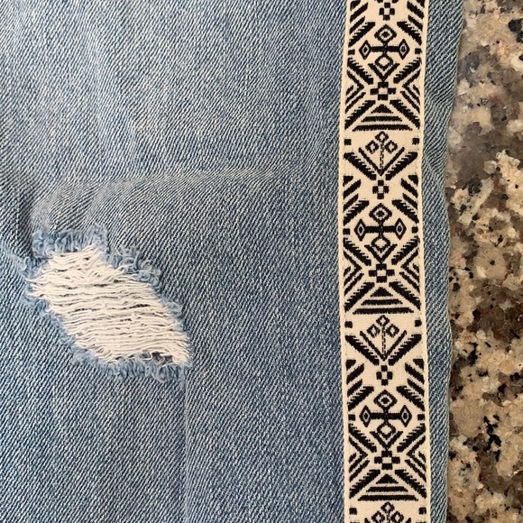 Lucky brand detailed relaxed jeans - Picture 2 of 5